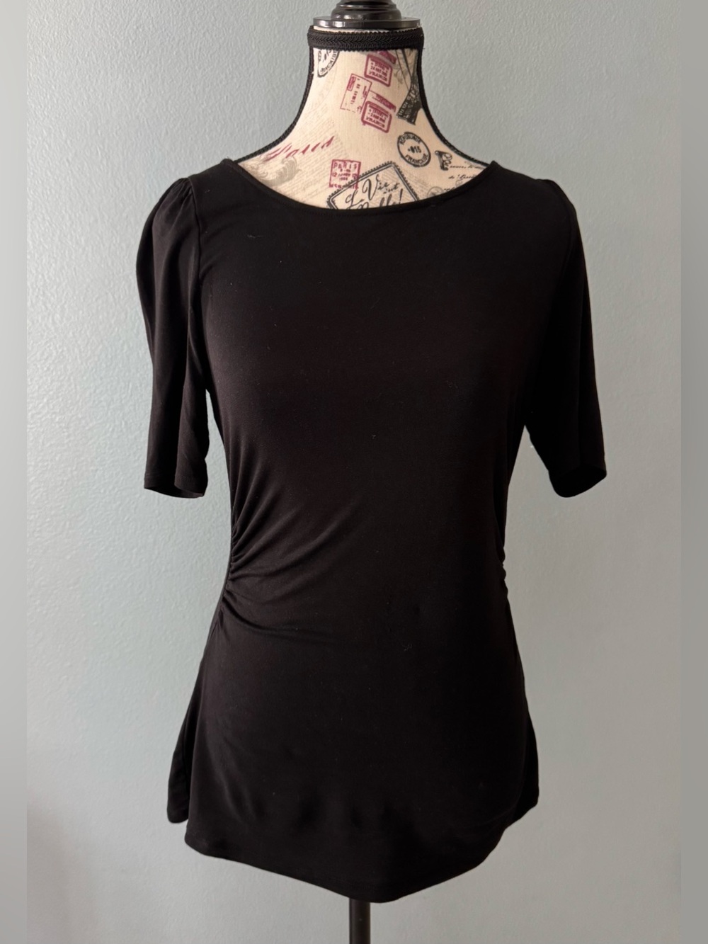 White House Black Market Black Short-Sleeve Scoop-Neck Tee with Side Ruching